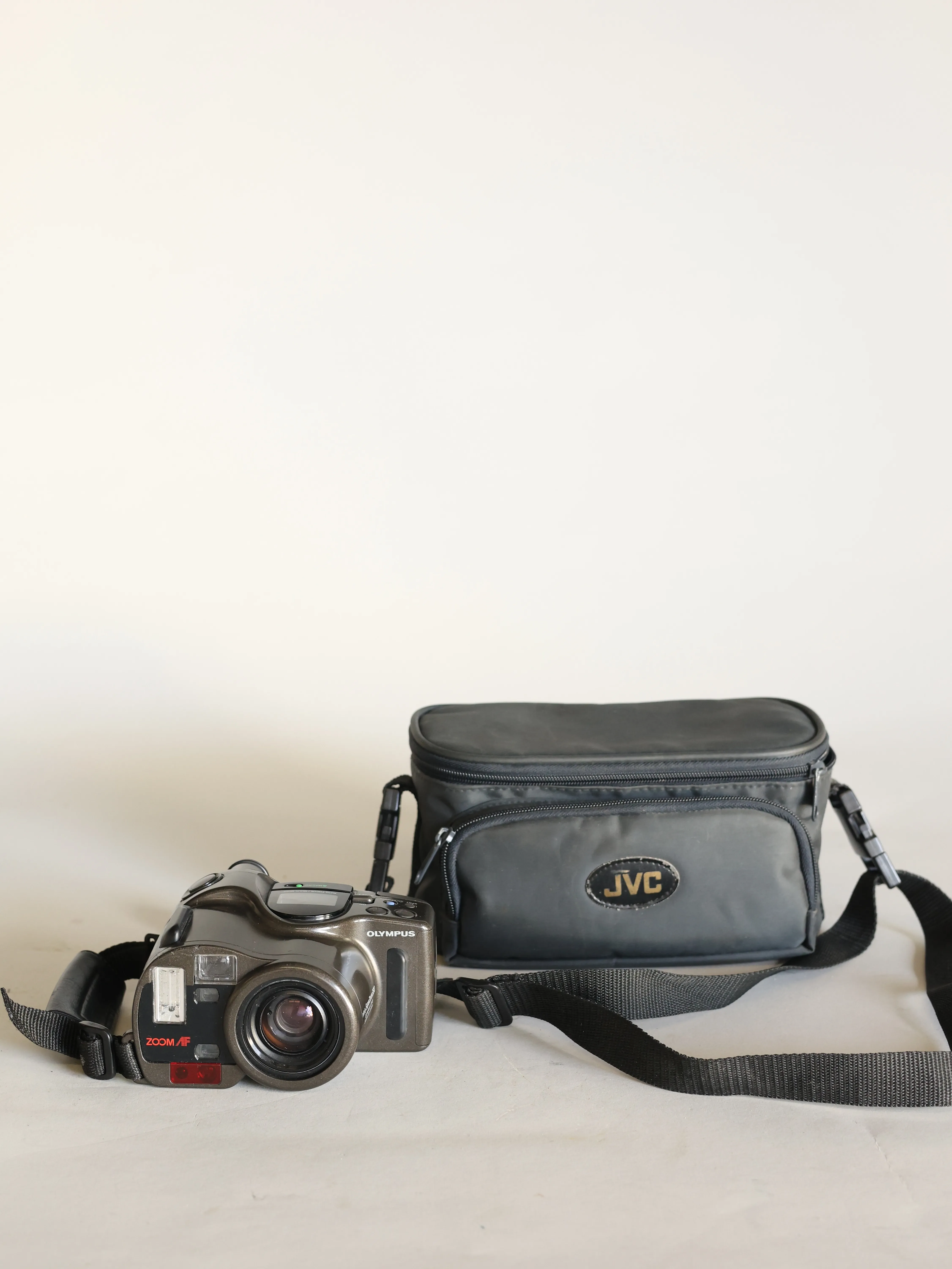 Olympus Infinity Super Zoom 330