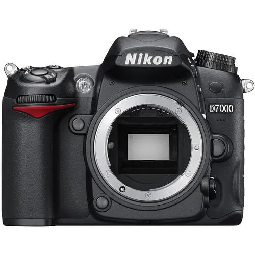 Nikon D7000 DSLR Camera (BODY)