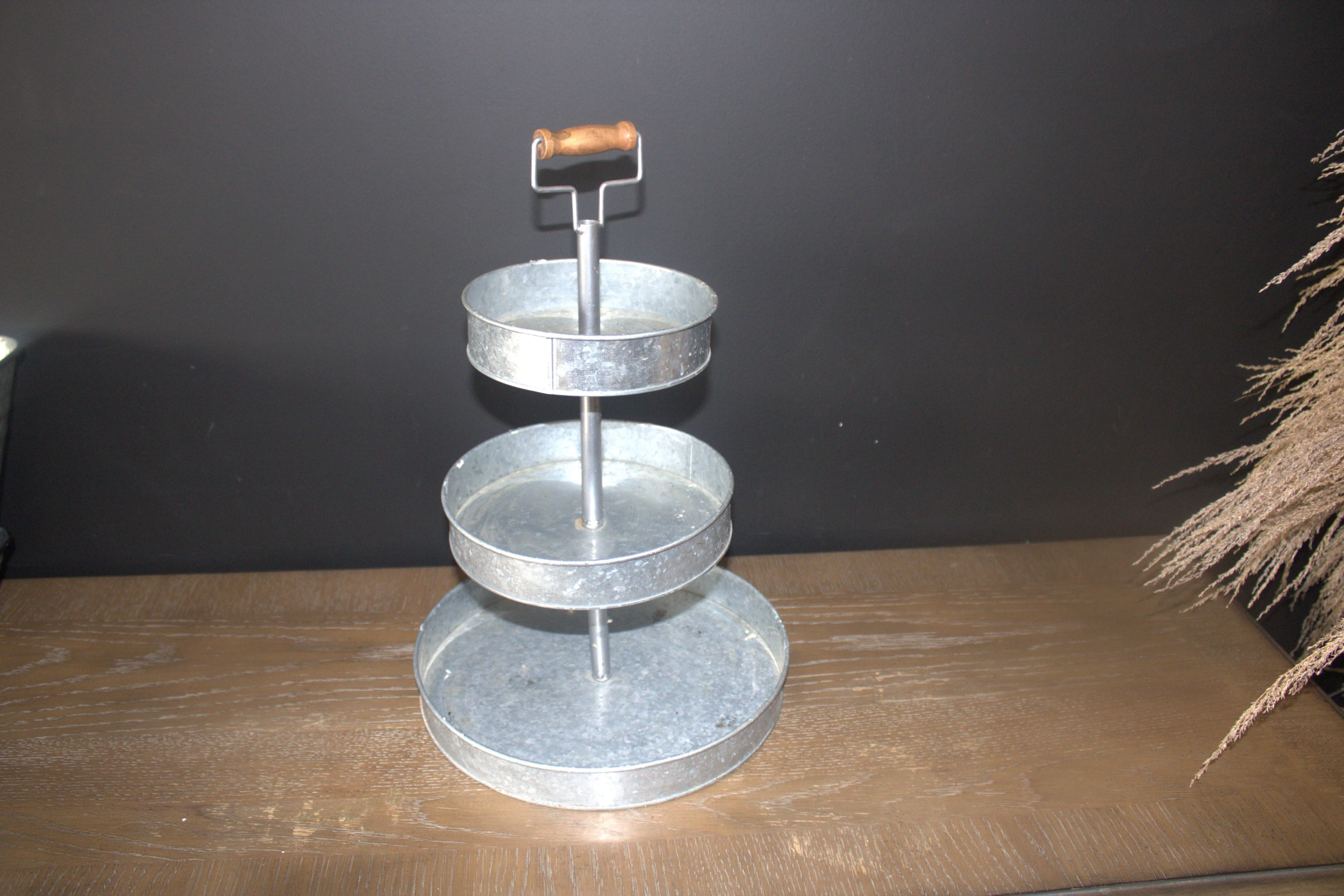 Galvanized 3-Tiered Tray