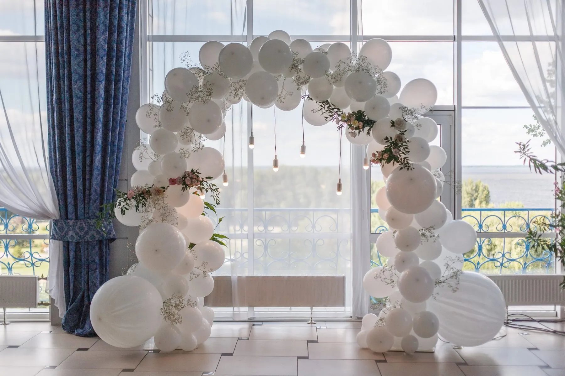 Balloons decor and backdrop