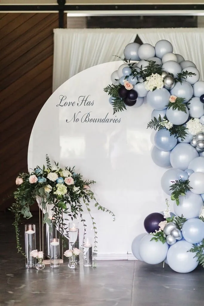 Balloon and Backdrop Decor 