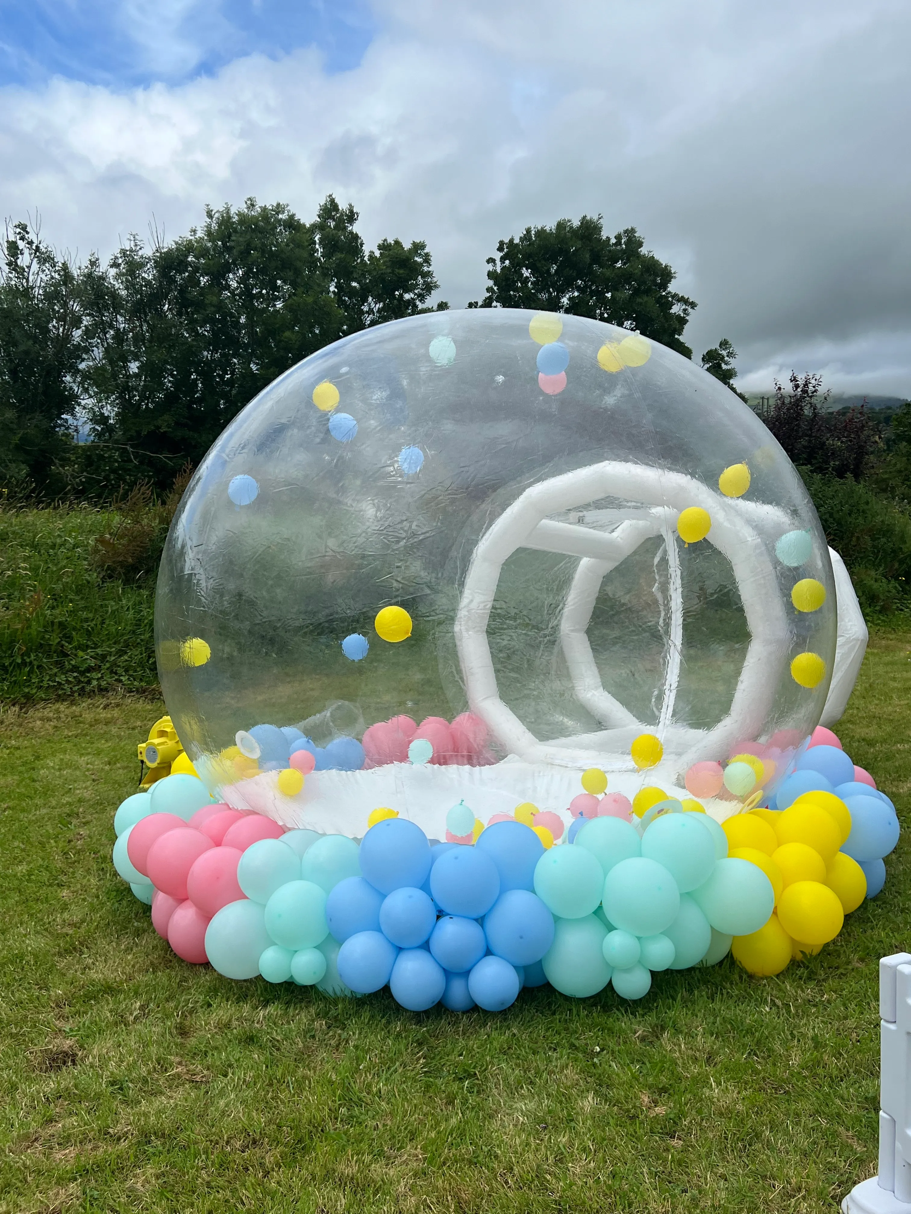 Bubble House with Full balloon decor 