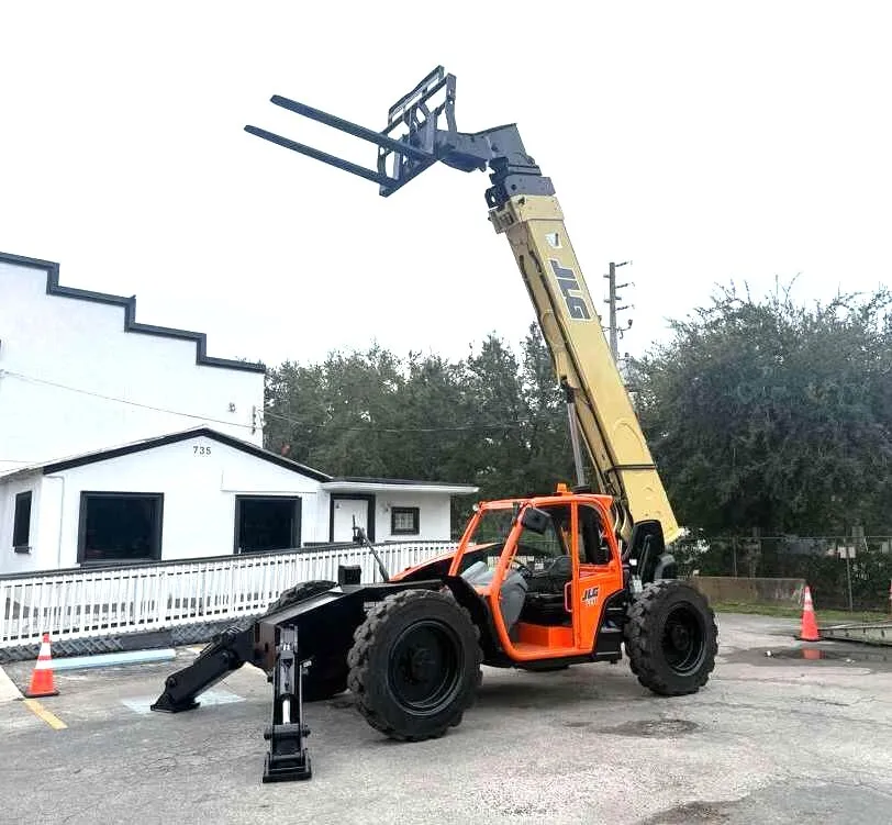 JLG 1255 Telehandler