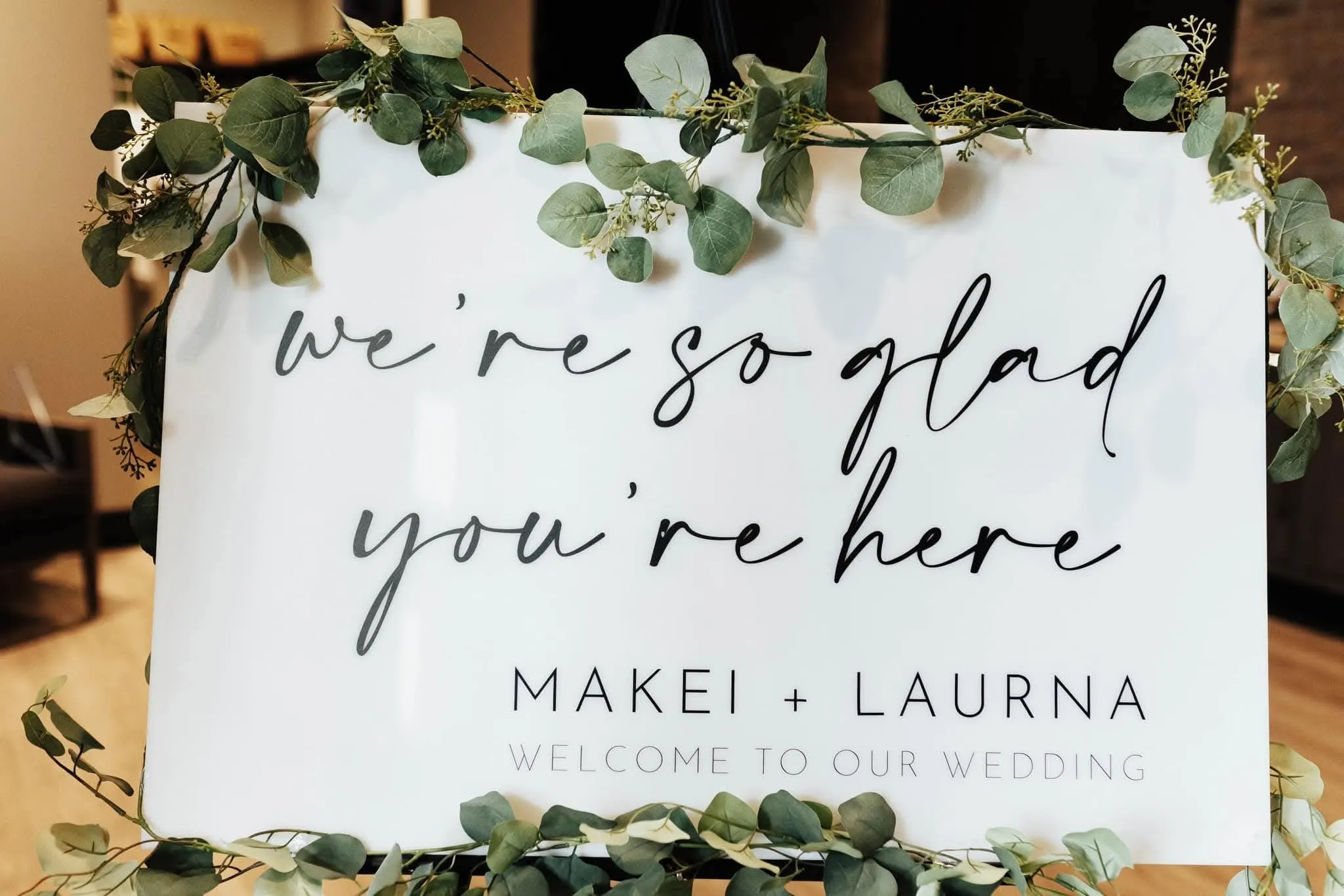 Signs, frames, chalkboards and banners