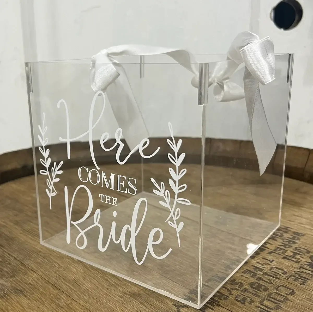 Flower girl and ring bearer