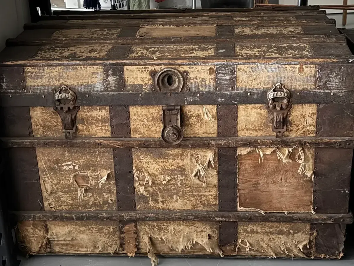 Doug antique trunk