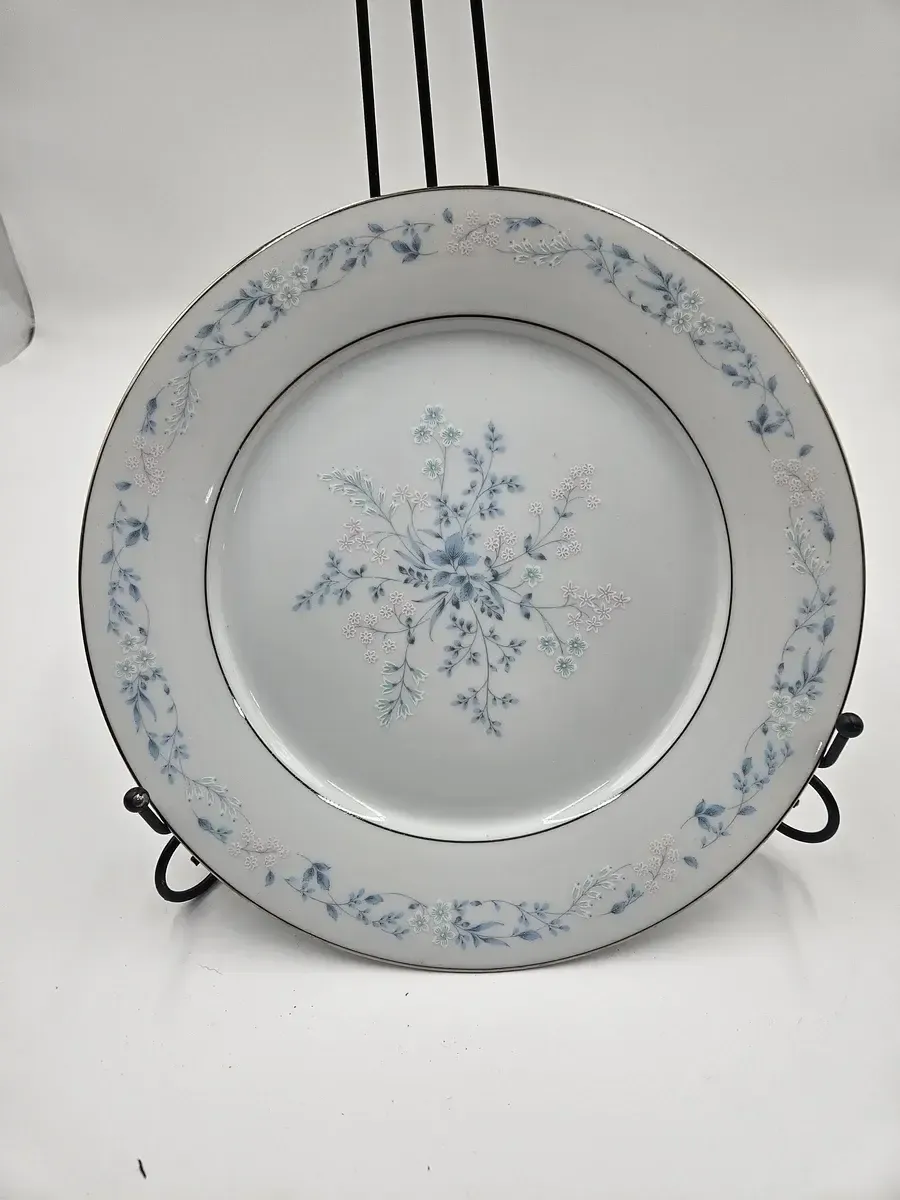 Caroyln plate