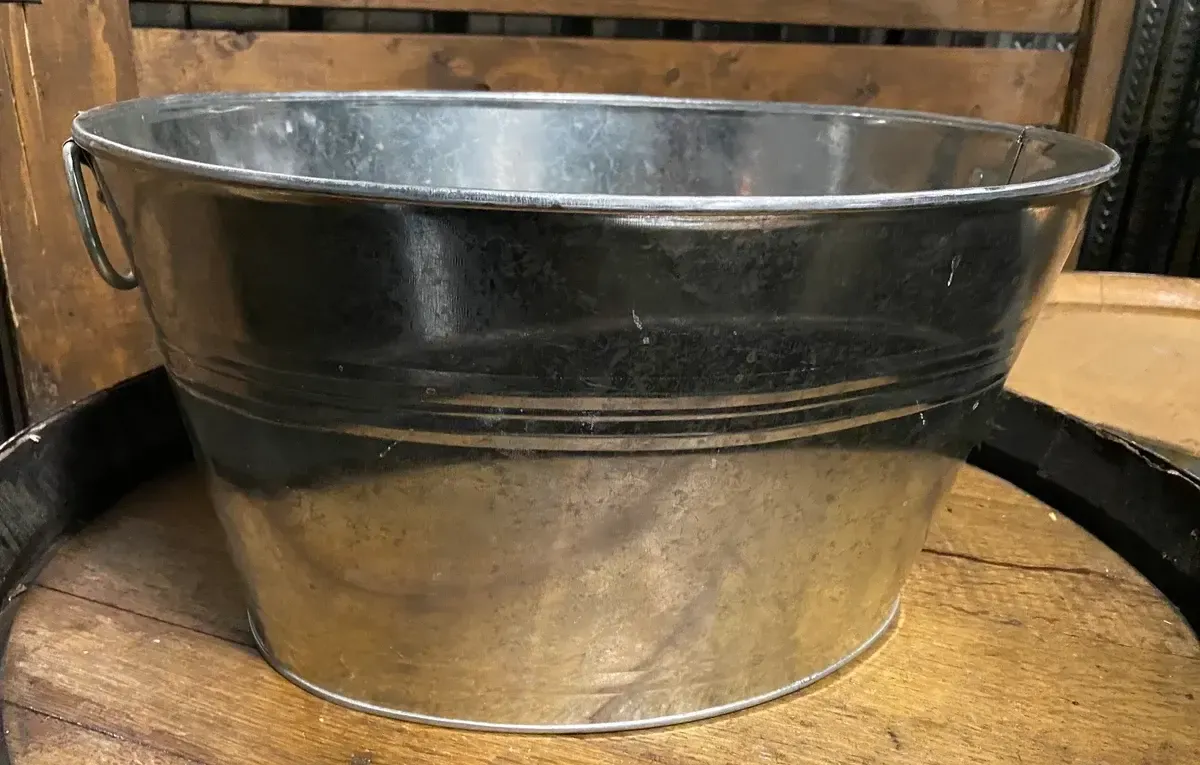 Galvanized oval bin 15” wide