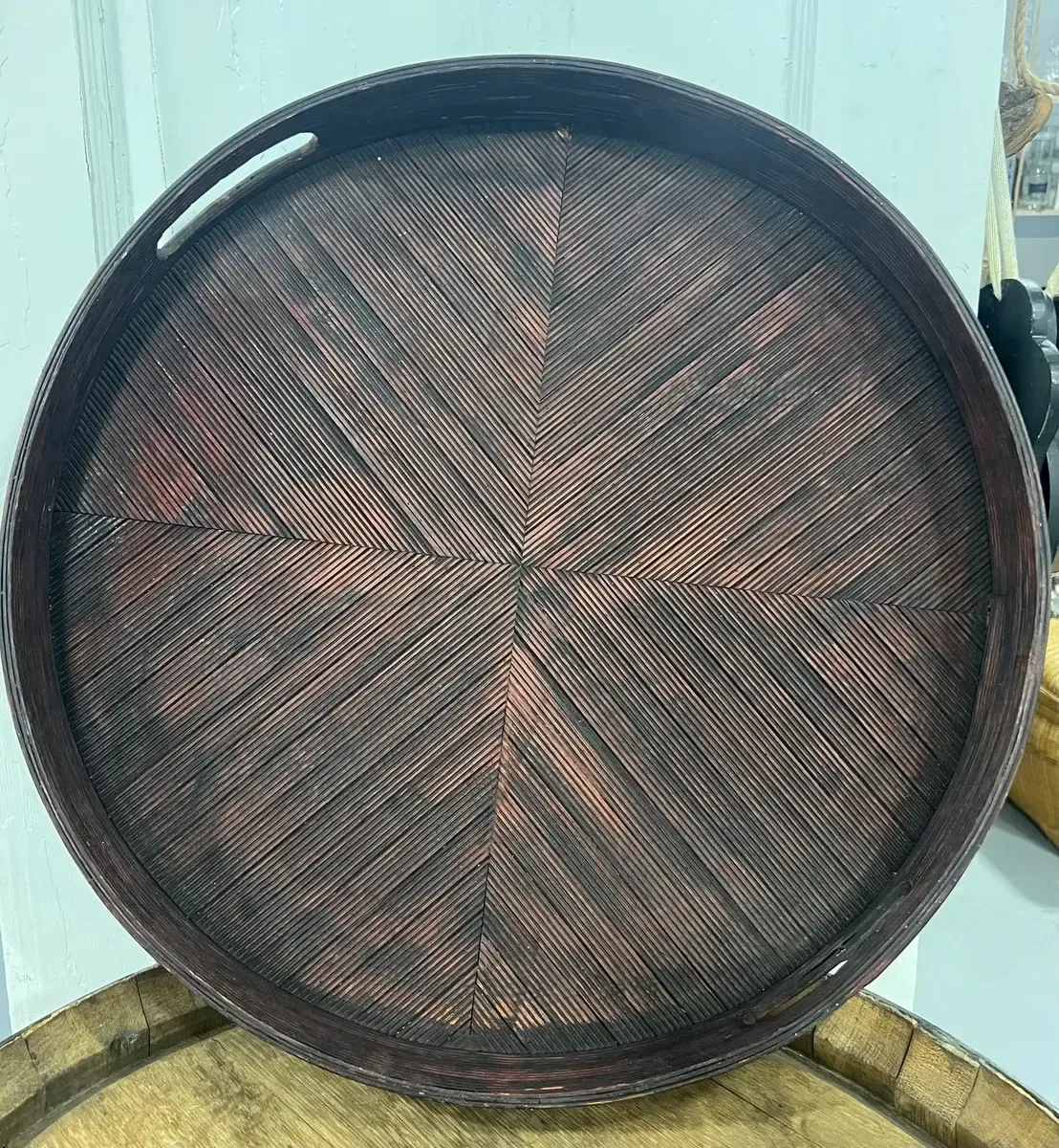 Lucy large round serving tray
