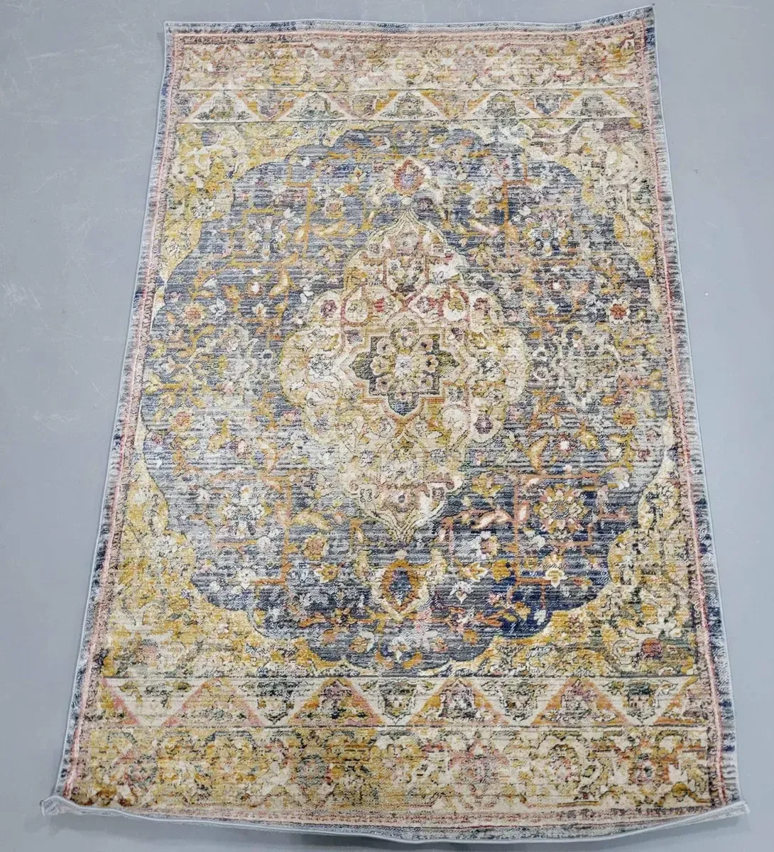 Rug Mystic 6' 7" x 9'