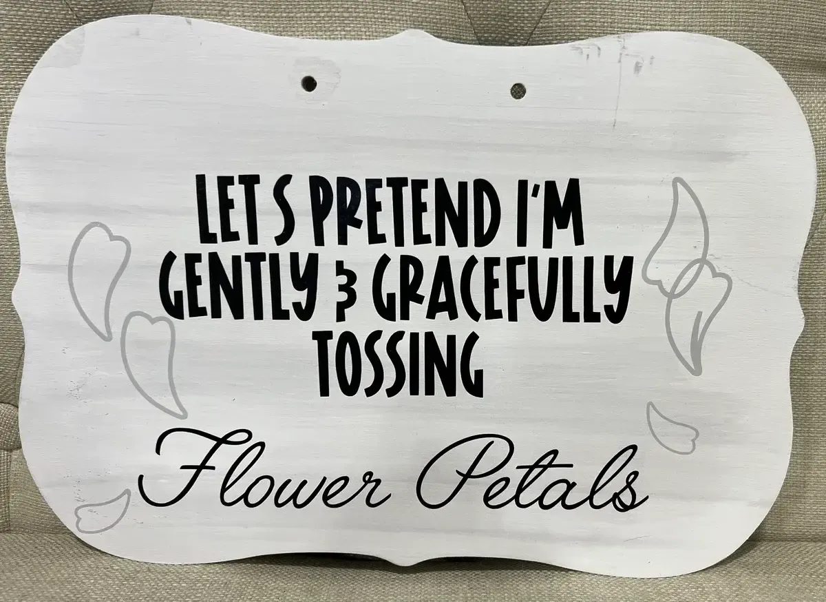 Lets pretend im gently and gracefully tossing flowers