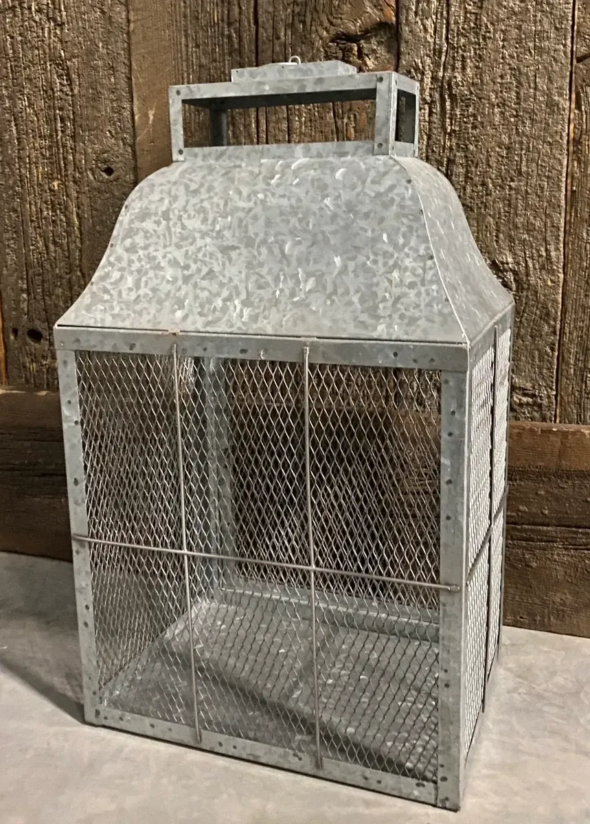 Ruby galvanized recatngle lantern 25"