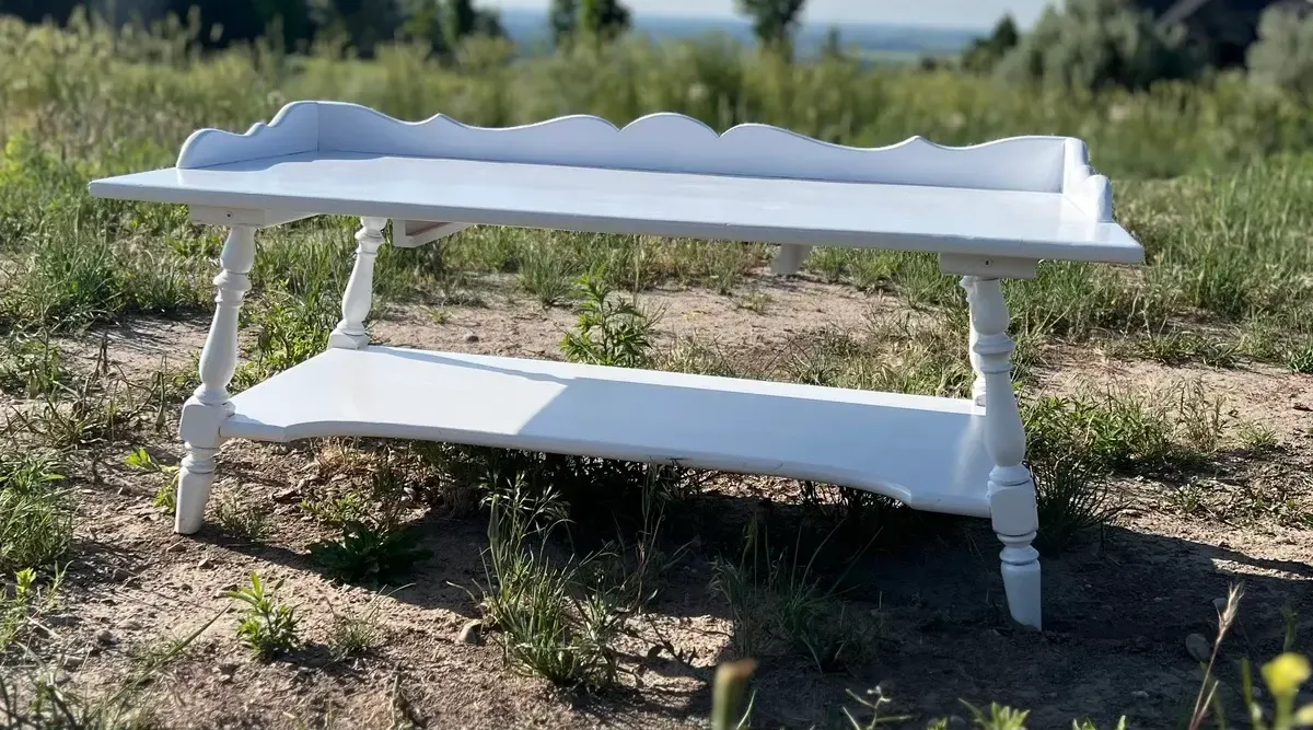 Scallop white bench/low table