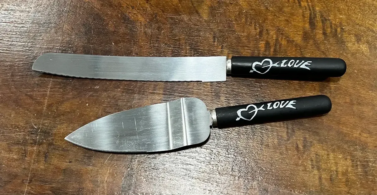 Cake knife server set -Black love handle