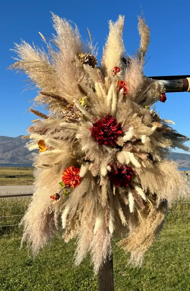 Pampas grass floral swag Lrg