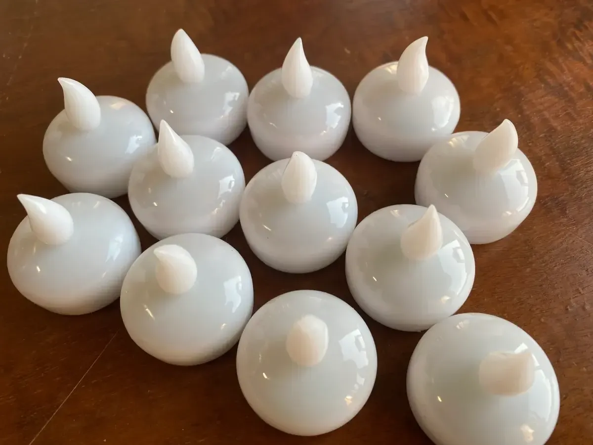 Floating tea light candles - set of 12