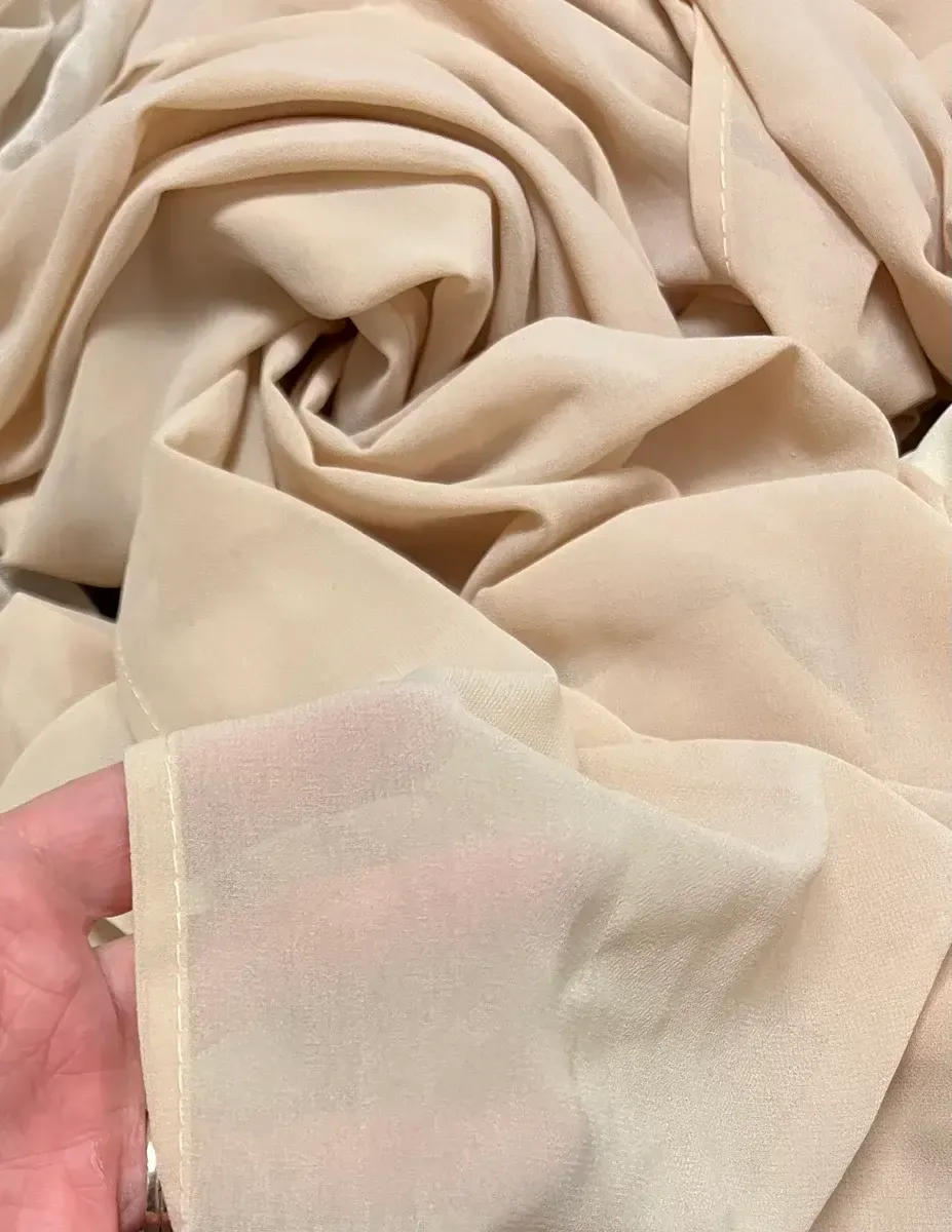 Champagne drape - 24" x 18ft