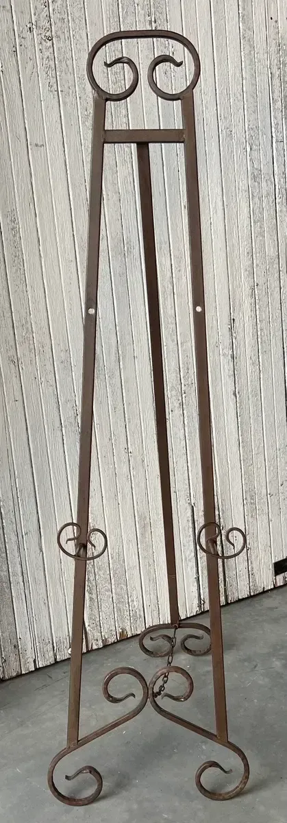 Shayla brown metal floor easel 48"