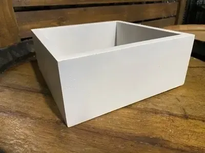 Square white display/ riser- lrg