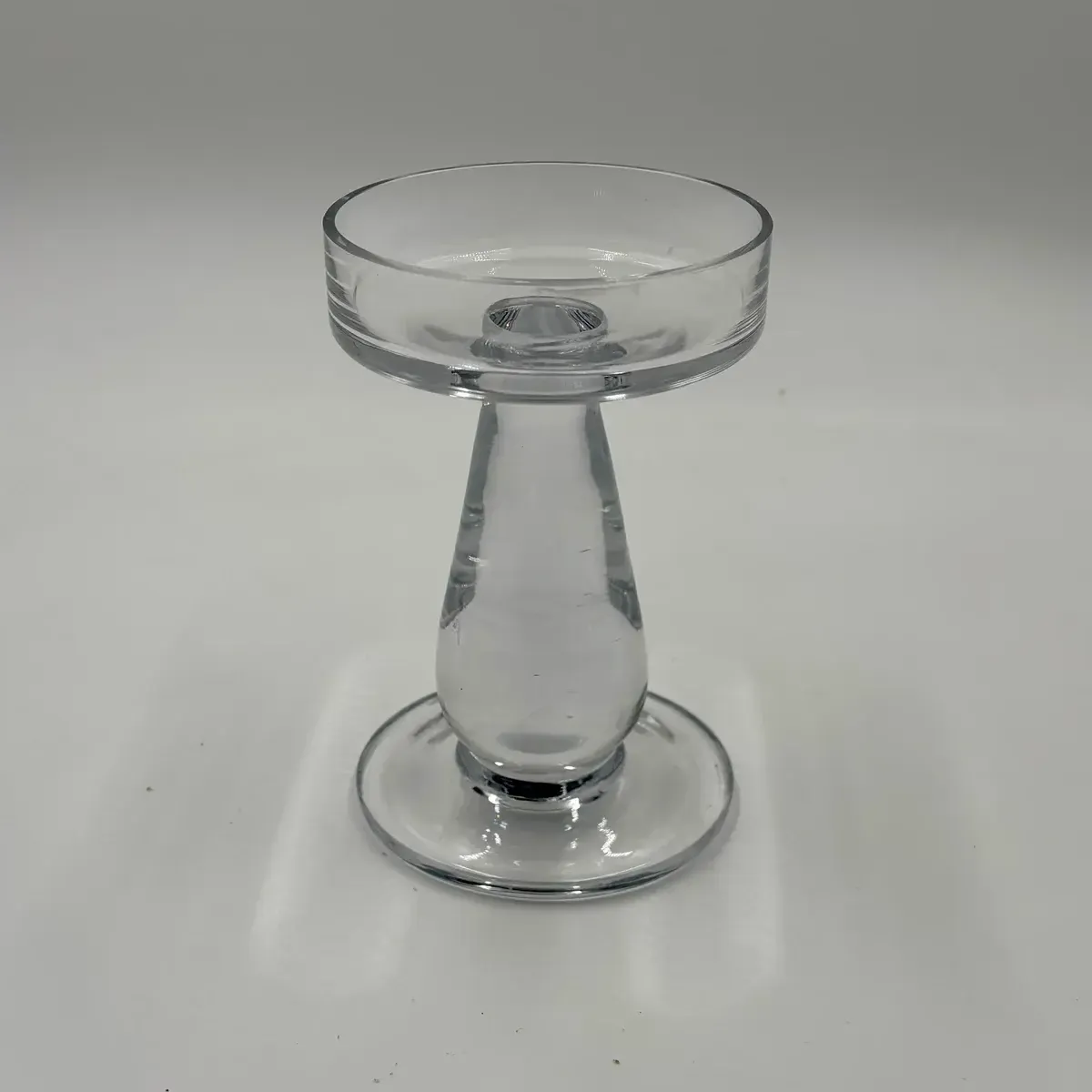 Tear drop glass candle holder 5.5"