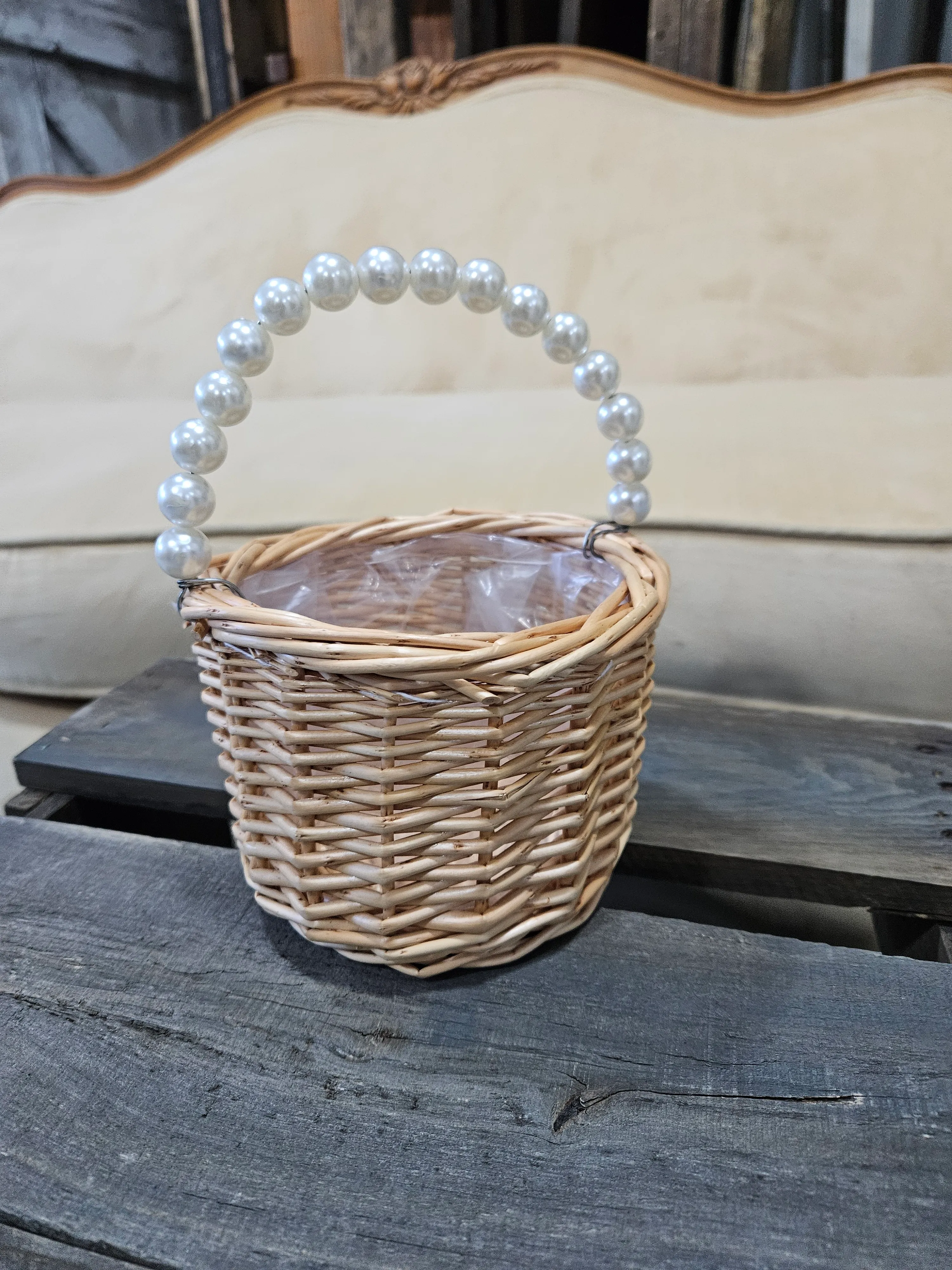 pearl handle basket 