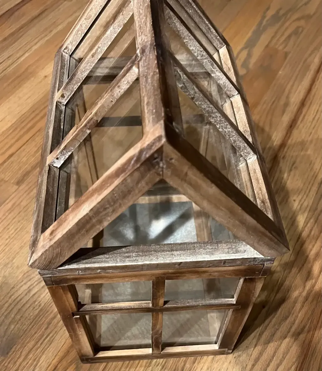 Stacey card box house terrerium