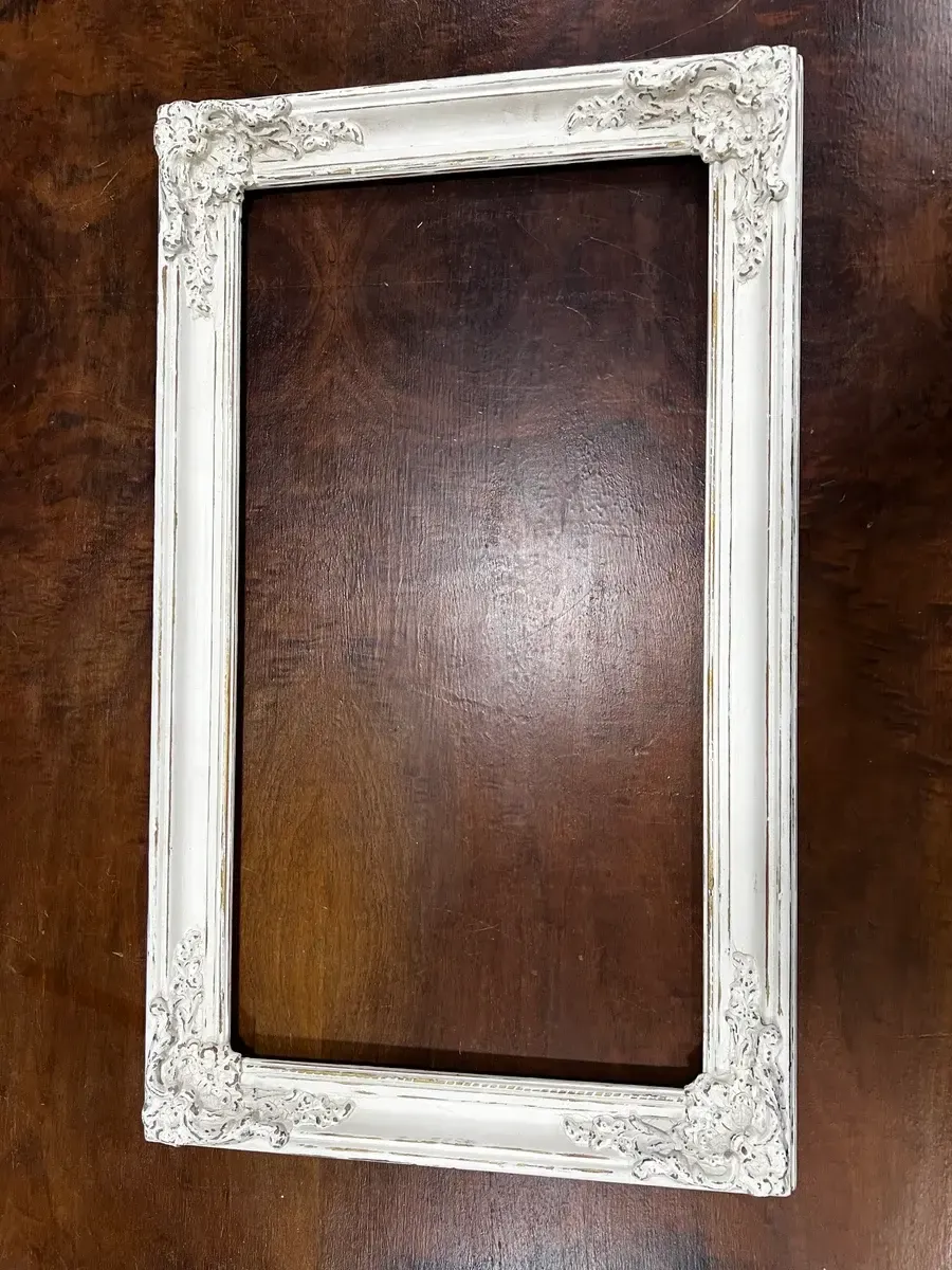 White photobooth frame