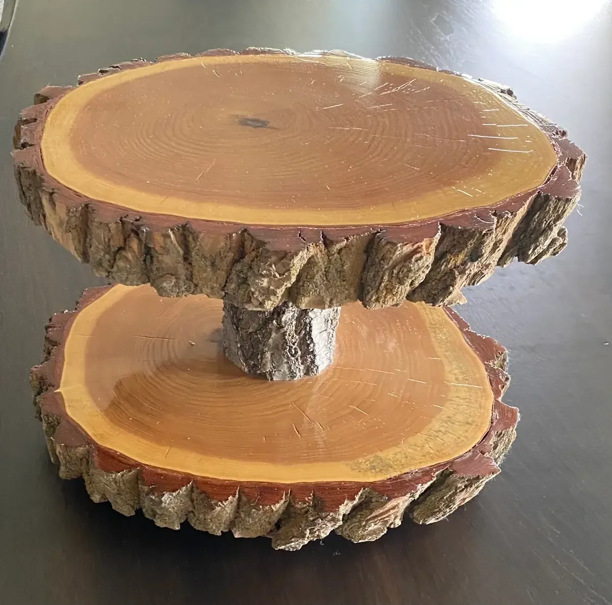Park 2 tiered wood slice pedesal tray