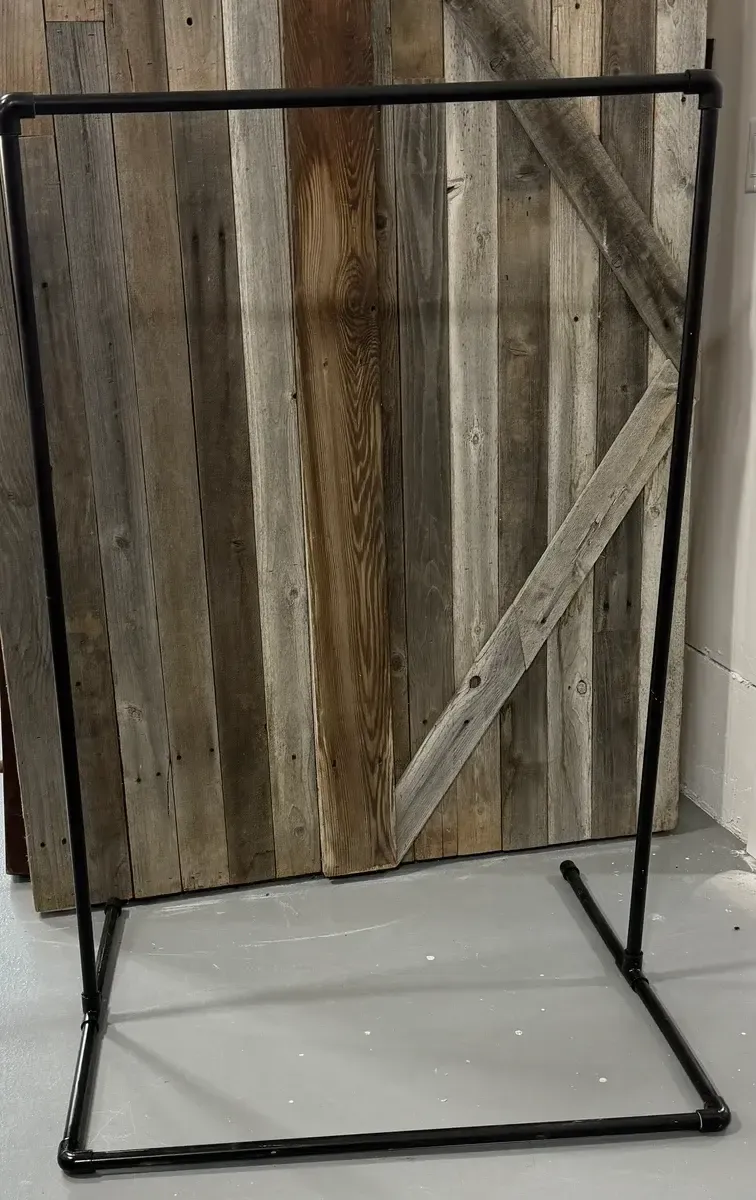 Black standing floor frame