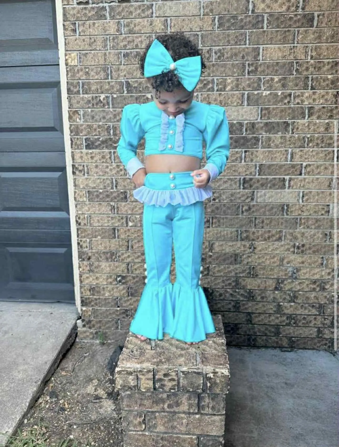 18/3-2/4 Cinderella Fashions Turquoise Casual- MB