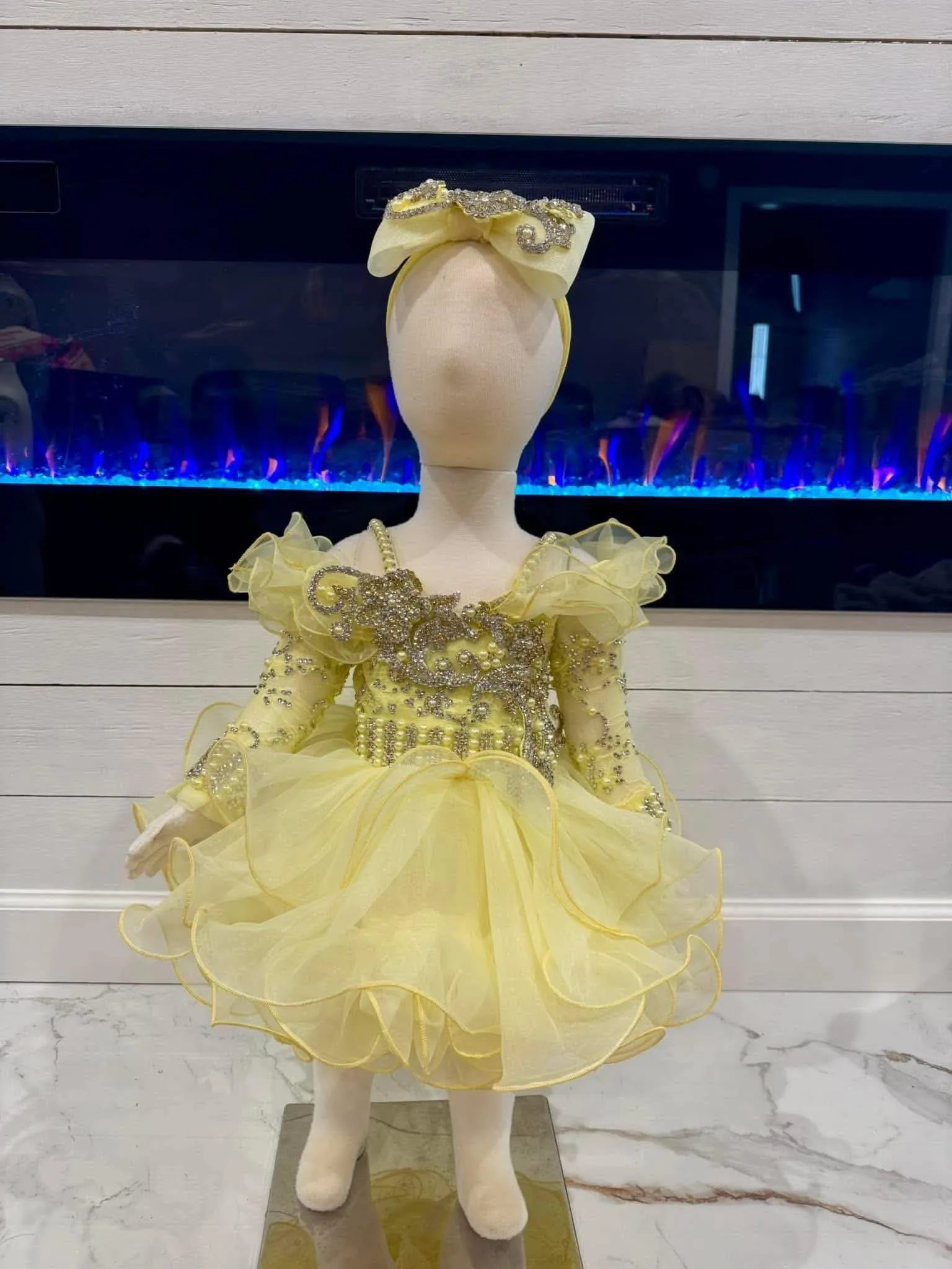 12/2 Butter Yellow Toni O- Gracee Morris 