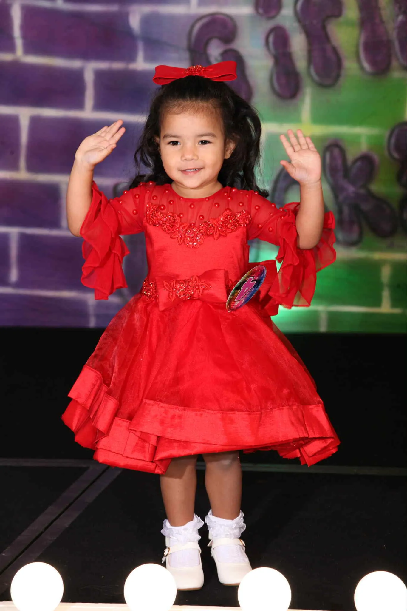 18/3 Red Mendy Sharp- Wendy Morel