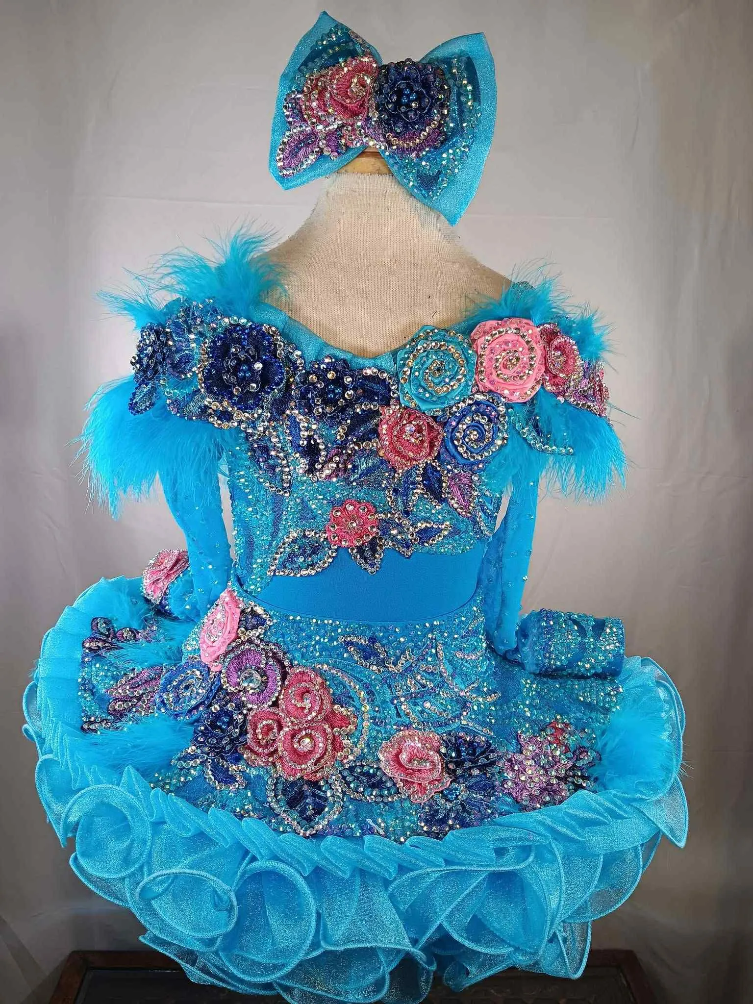 12/2-18/3 Turquoise/Pink Gemics Two Piece- Gracee Morris