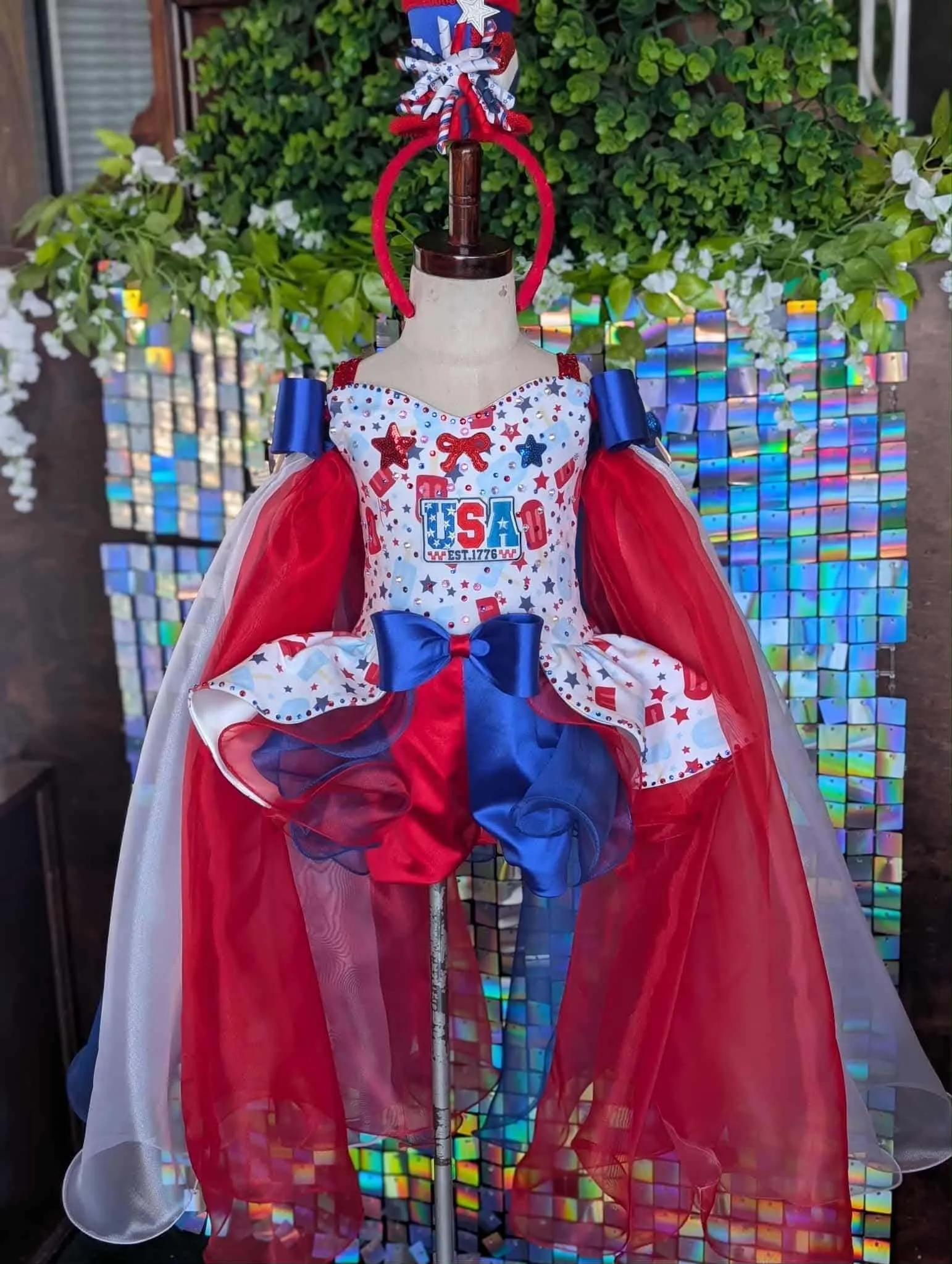 2/4 Parisian RWB USA Fun Fashion - Fallon Hackett 