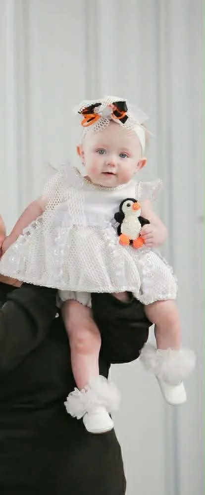 6/12M Igloo OOC- Breanna Bell 