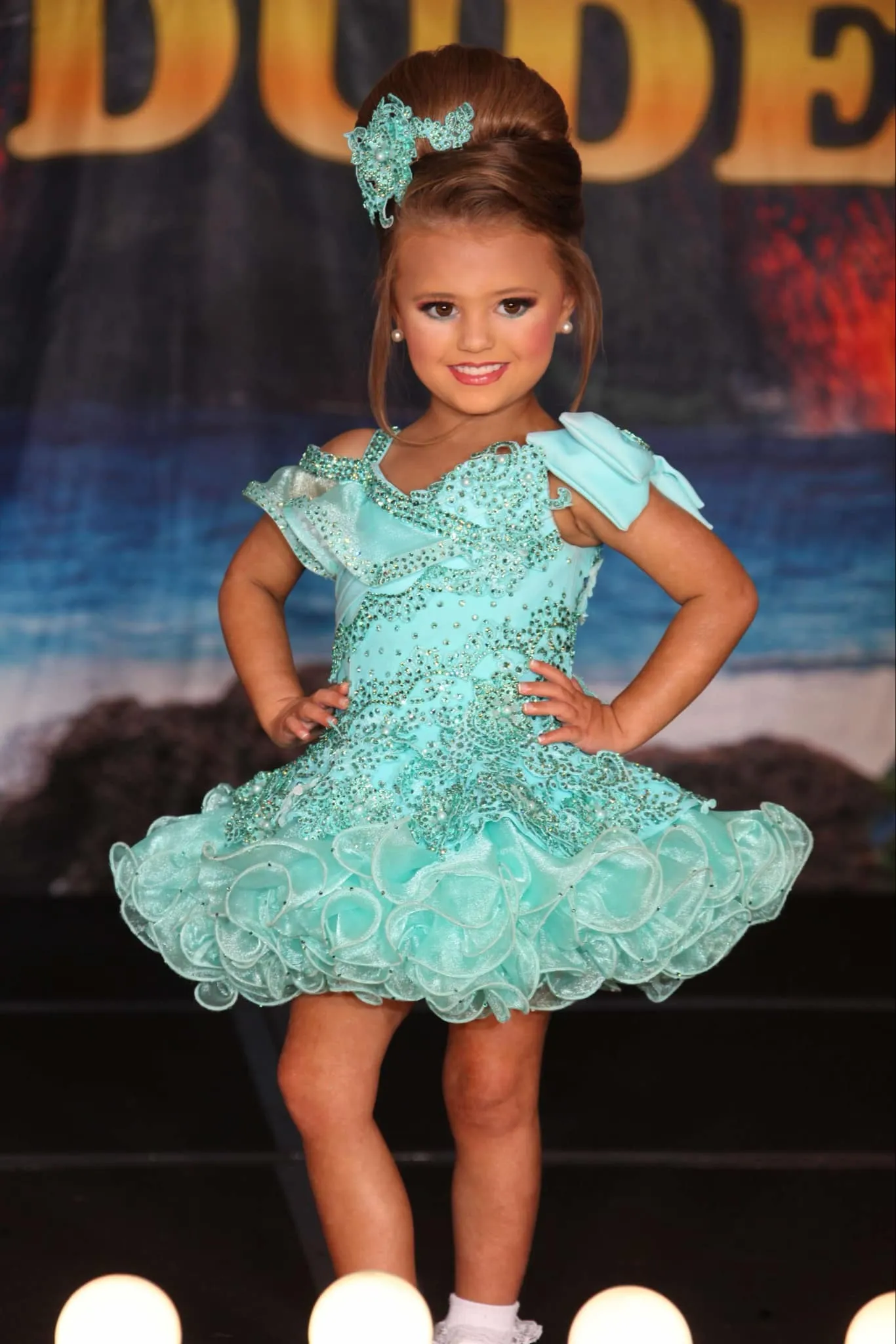 18/3-2/4 Seafoam Cinderella Fashions Mega Dress