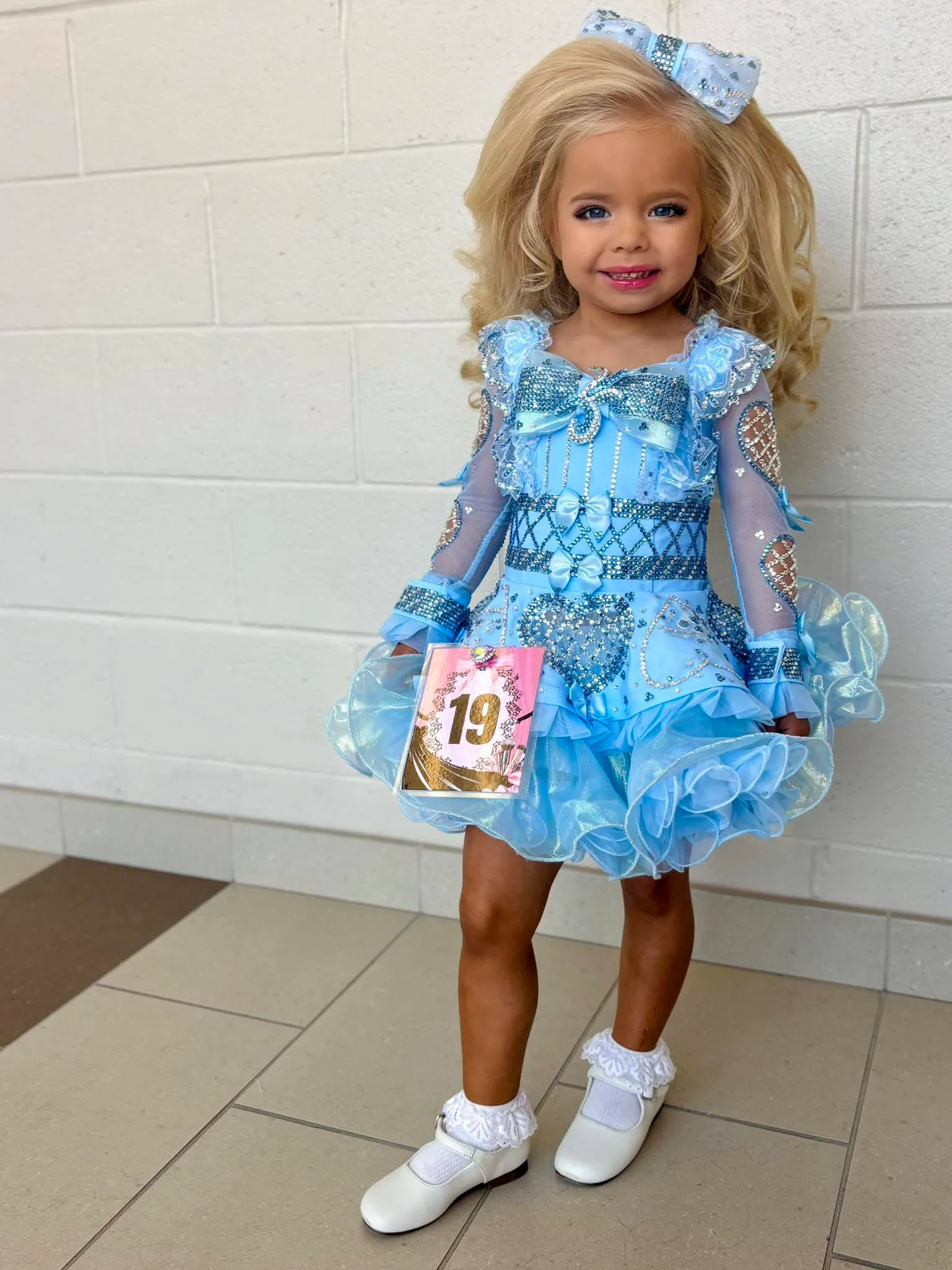 18/3 Blue Hearts Ruby Belle Glitz-MB