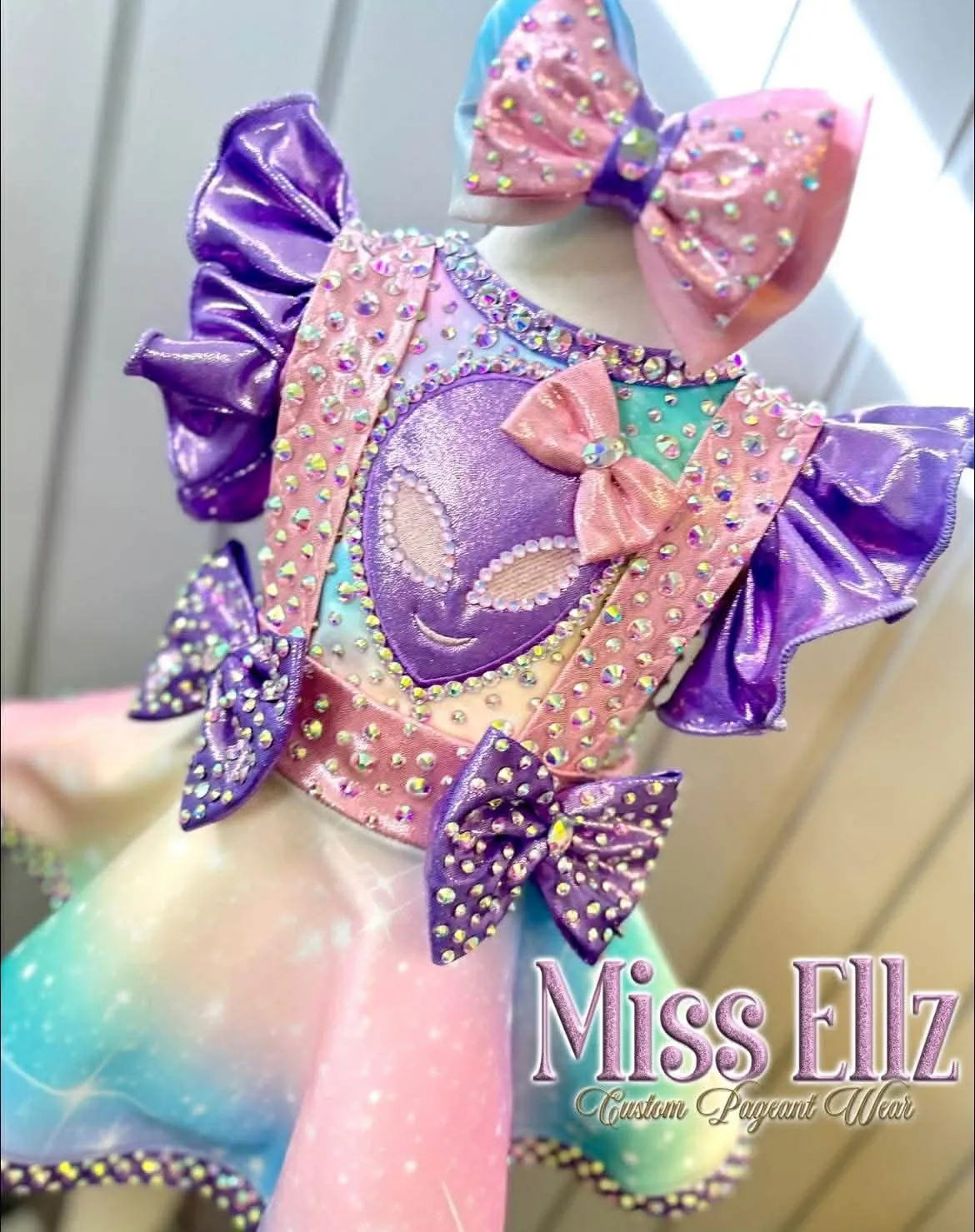 12/2-18/3 Miss Ellz Alien/Galaxy OOC- Gracee Morris