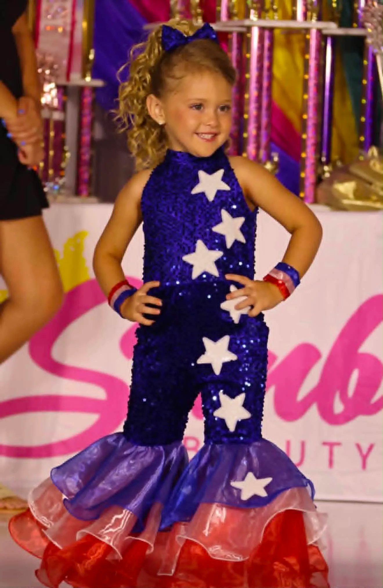3/5 RWB Fun Fashion/OOC- Fallon Hackett