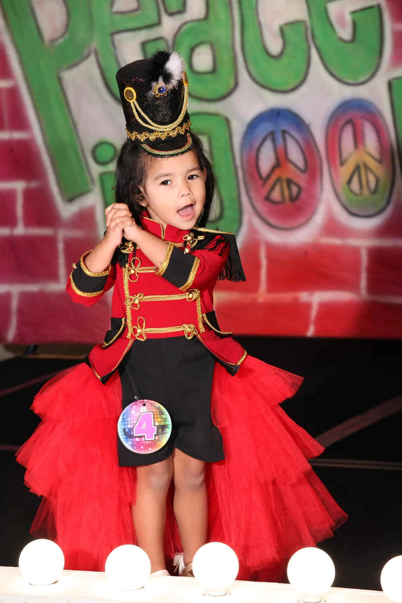 18/3 Sandy Henry Circus Master- Wendy Morel