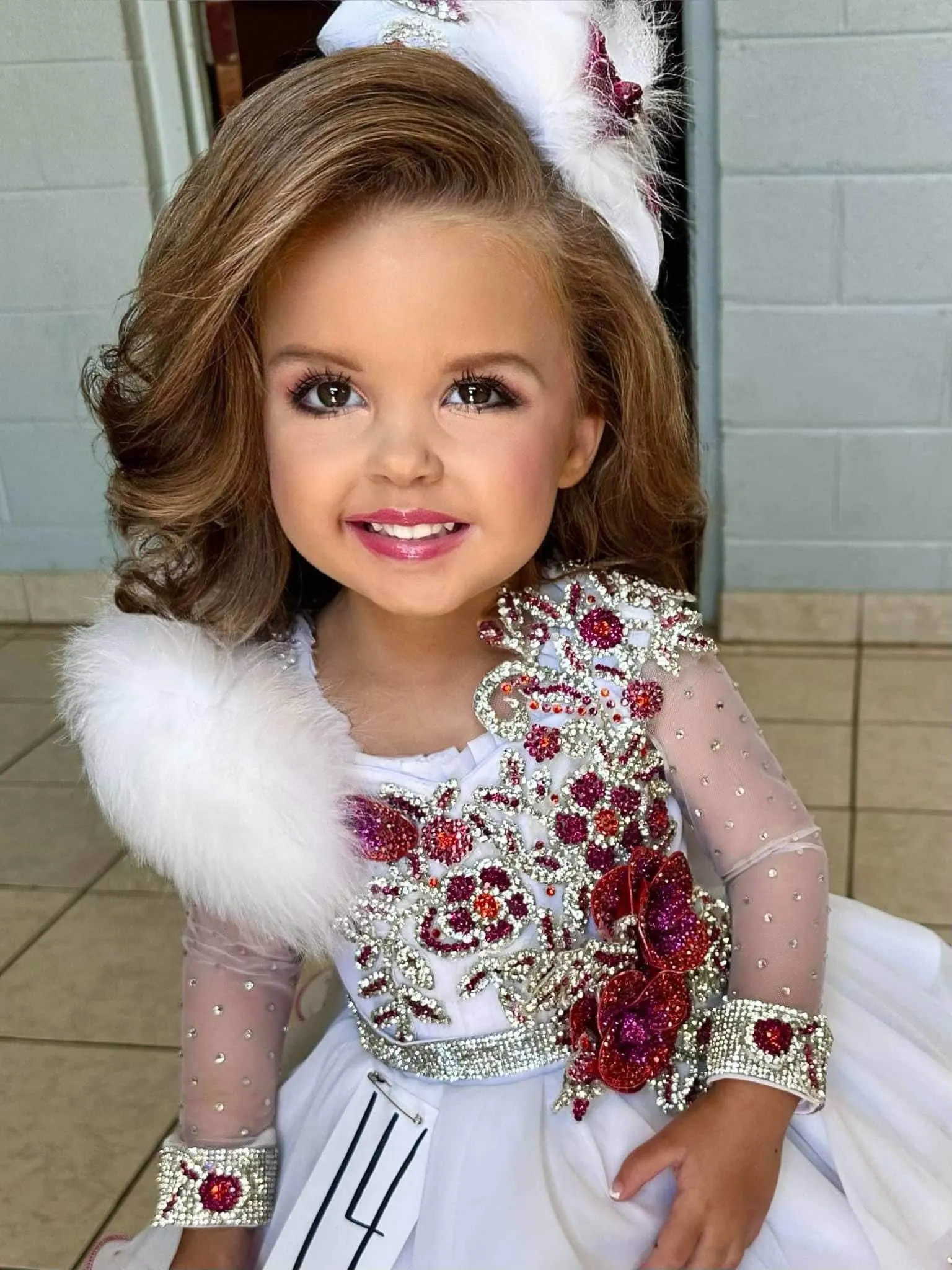 18/3 Toni O White/Maroon Dress