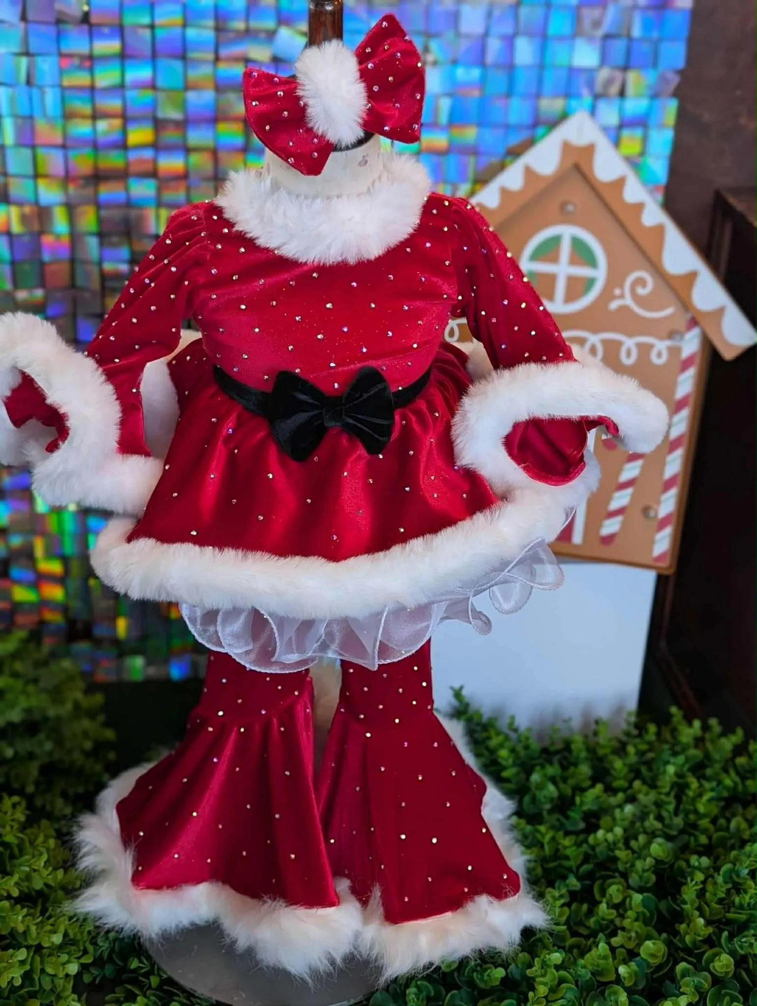 12/2 Santa Baby OOC- Miranda Jo