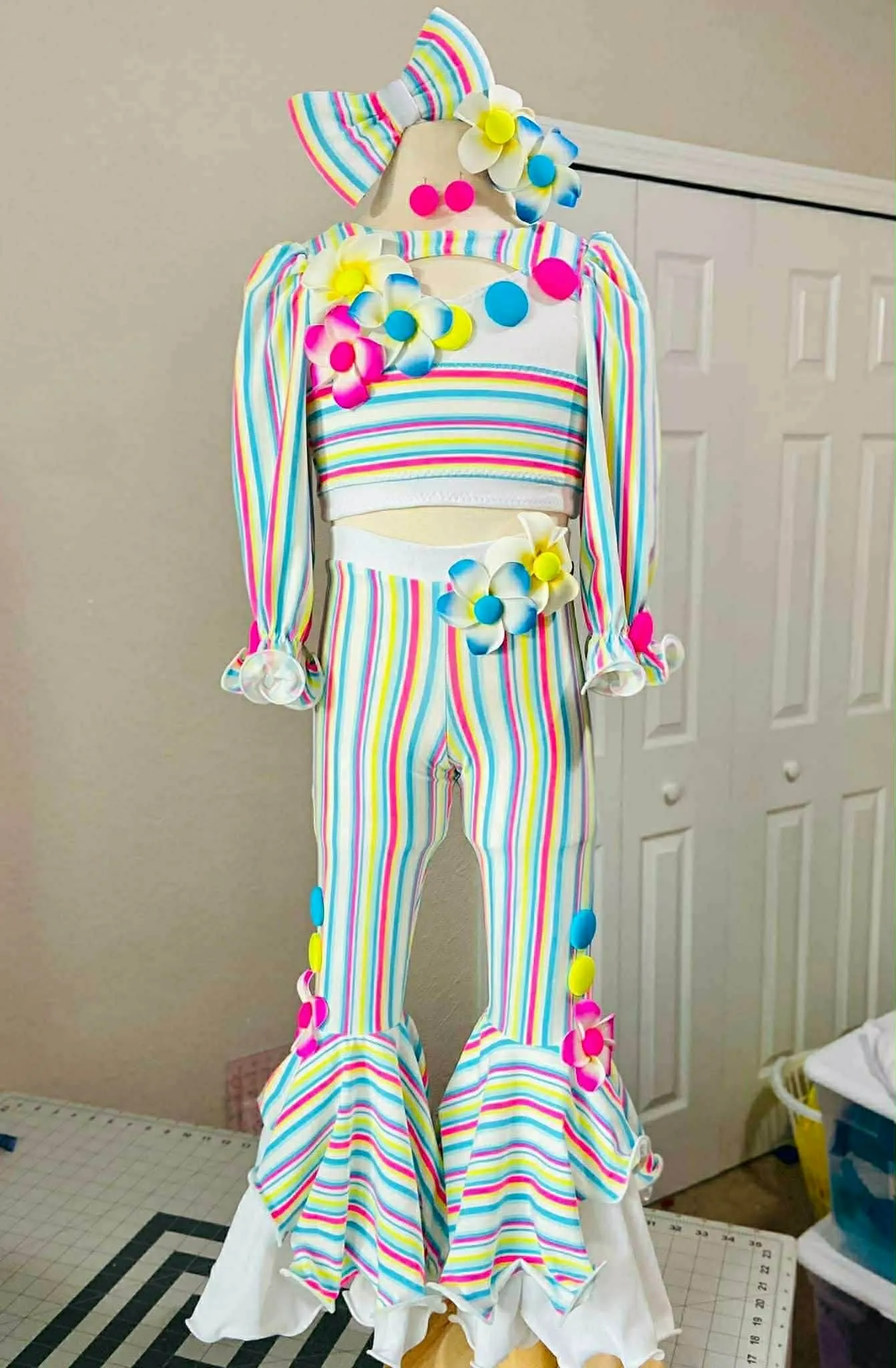18/3 Neon Floral Striped Dollhouse Fun Fashion/Casual - D.A.