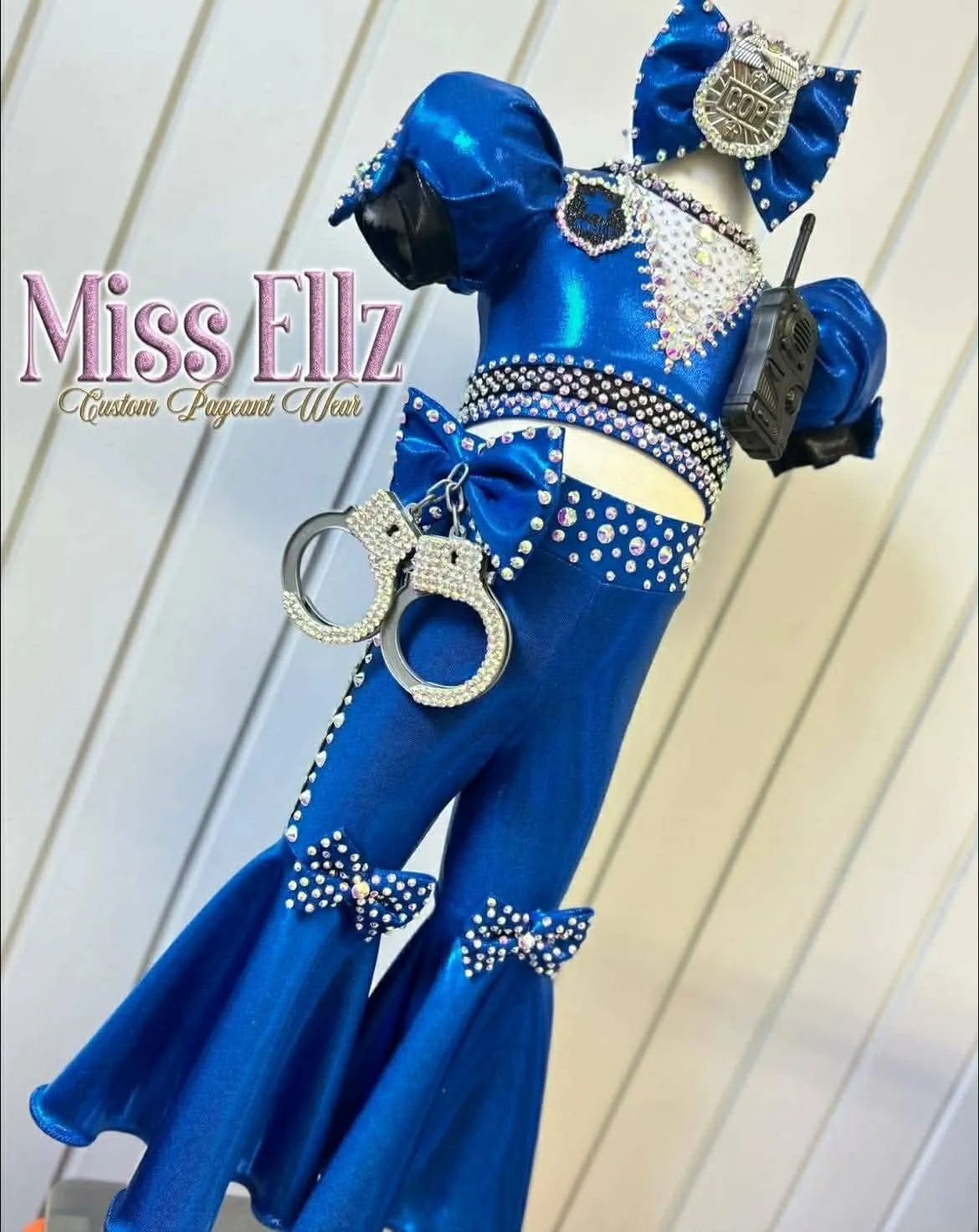 18/3 Miss Ellz Police Officer OOC- Anna Baker