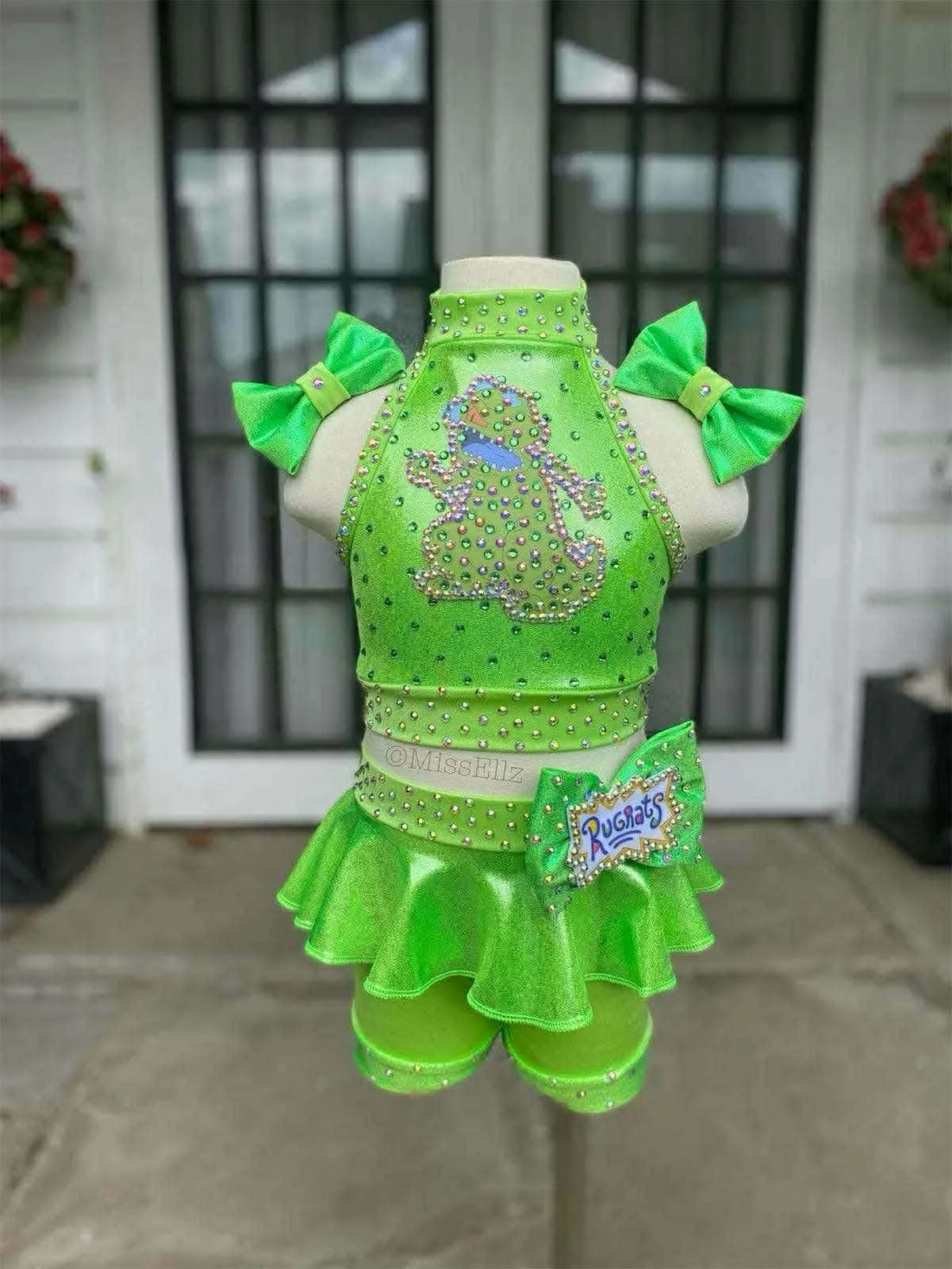 2/4 Miss Ellz Rugrats Reptar OOC- Anna Baker 