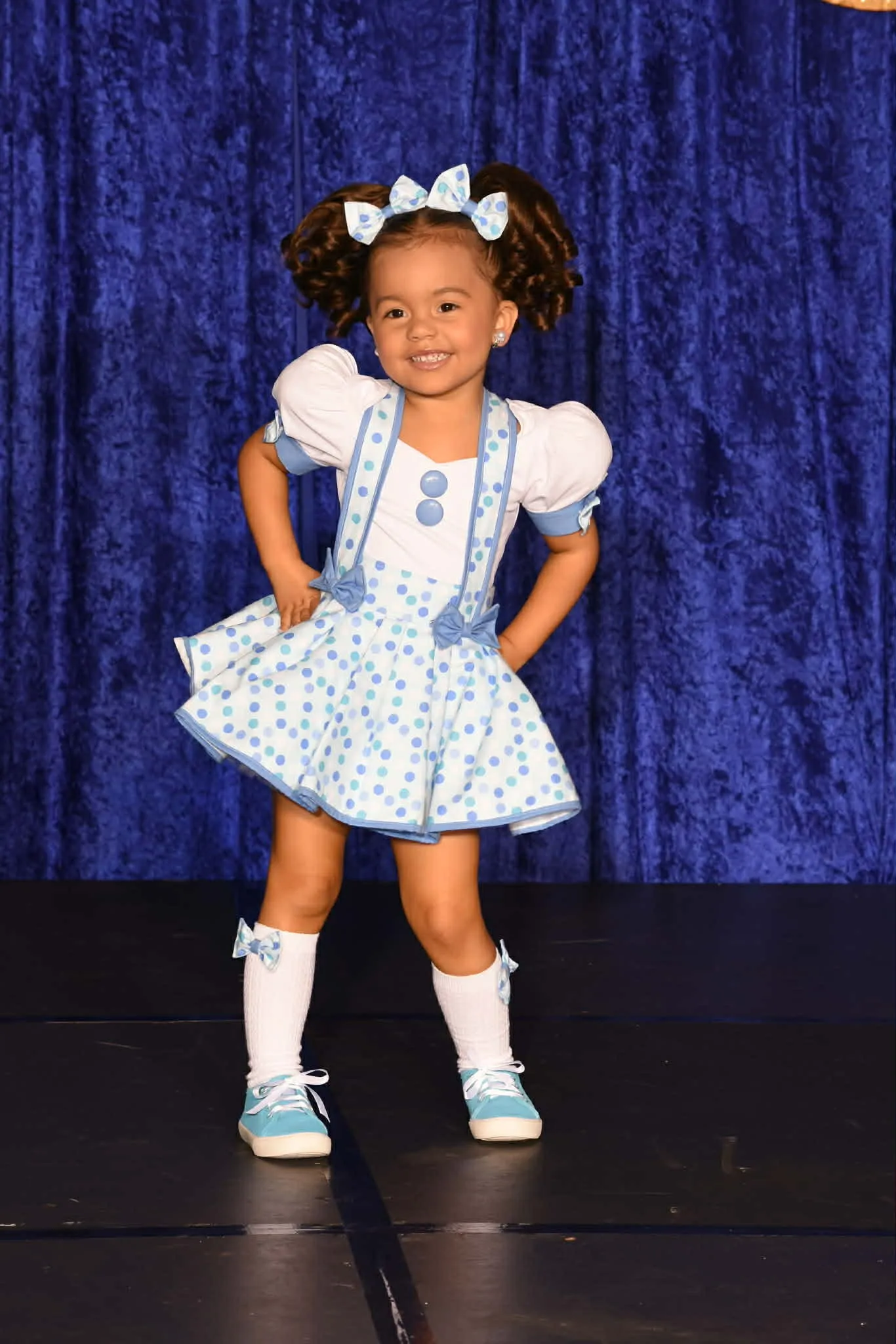 2/4 Blue/White Dots Boo Bear Casual- Katie Clodfelter