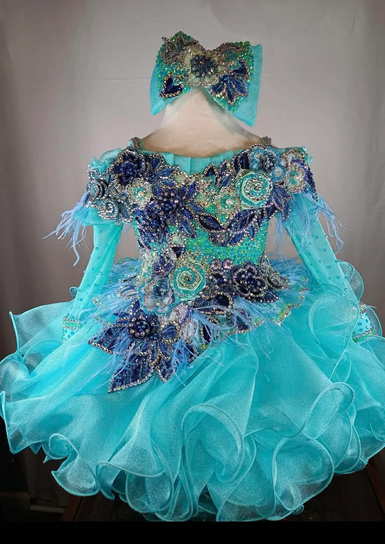 18/3-2/4 Blue Dream Gemics- Brittani Logan