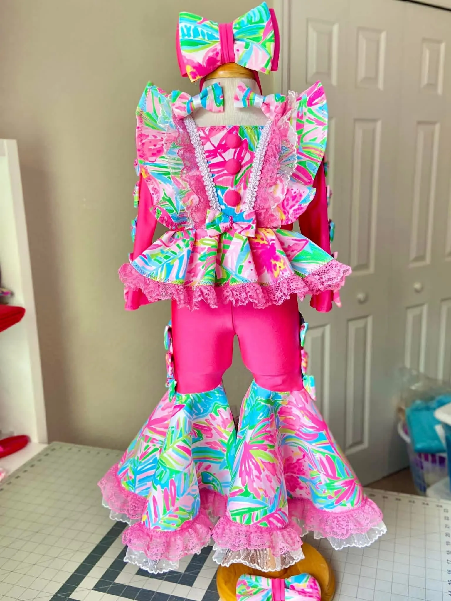18/3 Pink Lilly Dollhouse Casual - Breanna Bell
