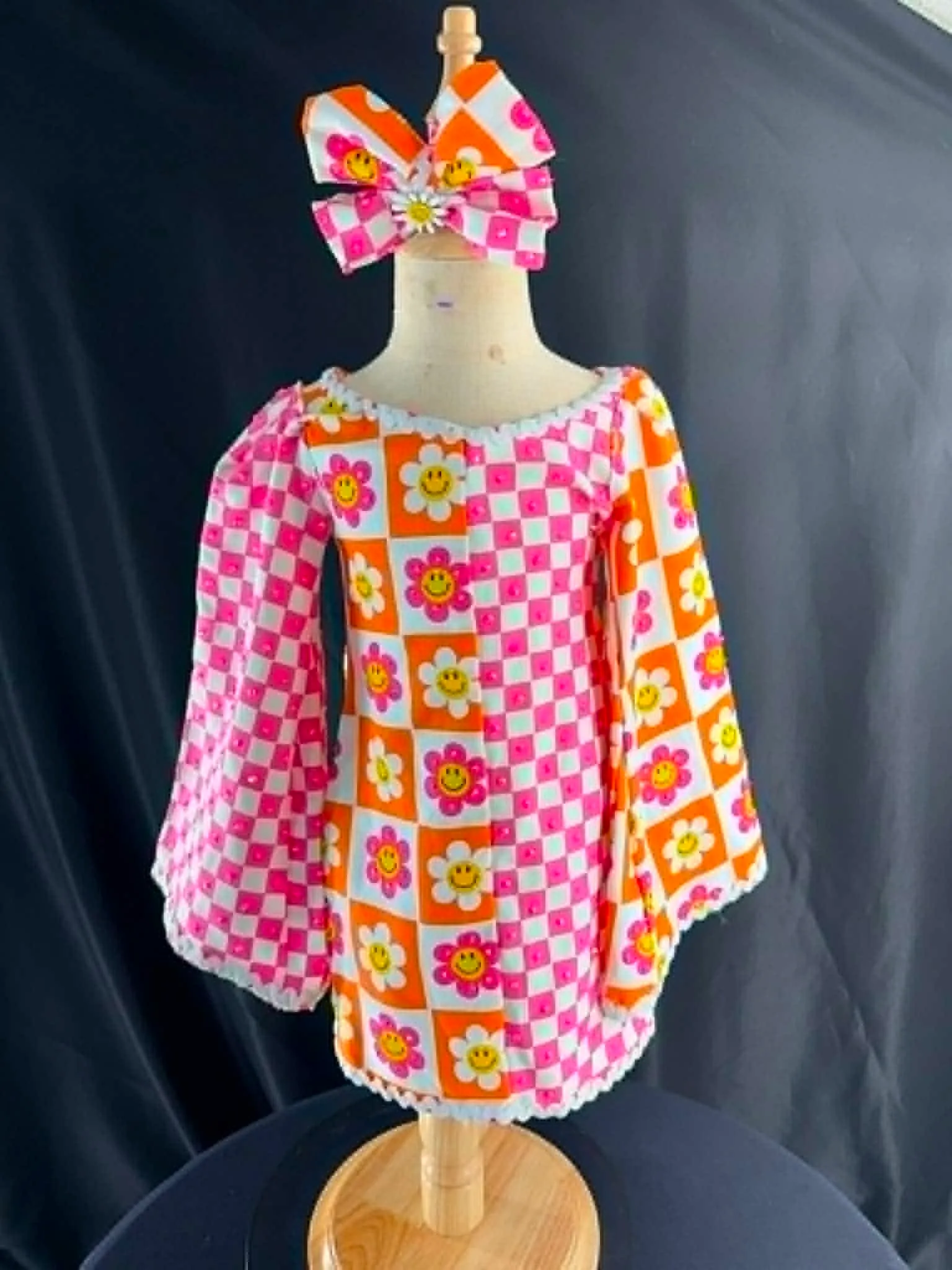 2/4 Groovy Wear - Wendy Morel