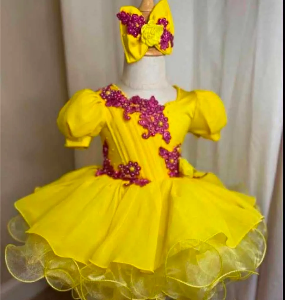 18/3 Yellow and Magenta Boo Bear - Fallon Hackett
